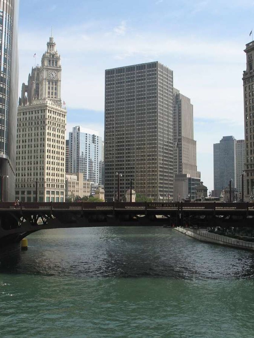 The Wabash Avenue Bridge over the Chicago River in the heart of the city.